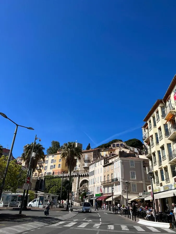 Appartement 33 M2 Comme Une Junior Suite - Vue Port Et Palais Des Festivals Cannes France